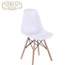 Billig skandinavischen Look nordischen Stil hübsch Kunststoff und Holz Wohnzimmer weißen Stuhl